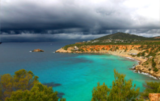 Vistas de la costa de Ibiza